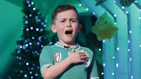 Stevie Mulrooney sings Ireland's Call